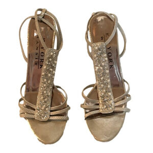 New York Transit silver open toe high heel strappy ankle sandals 8 1/2”